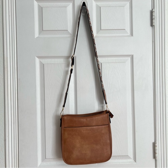 Bostanten | Nola Colorful straps Medium Hobo Crossbody Bag - Picture 2 of 14